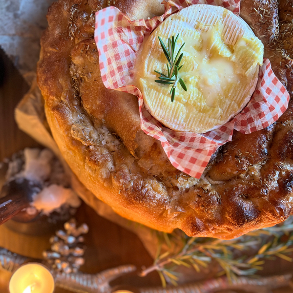 Foccacia Wreath with Camembert